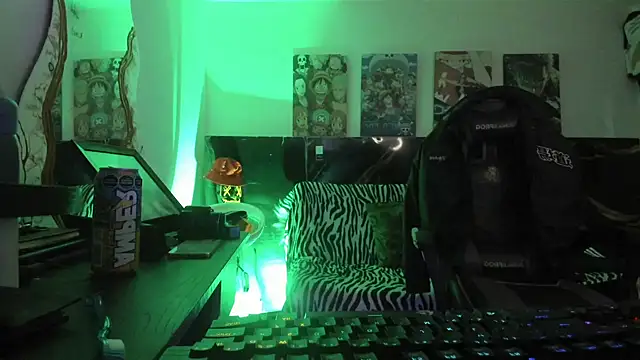 Snapshot of Sisoyalejo420 chatting on December 2, 2025, 3:19 am Sisoyalejo420 online show from December 2, 2025, 3:19 am