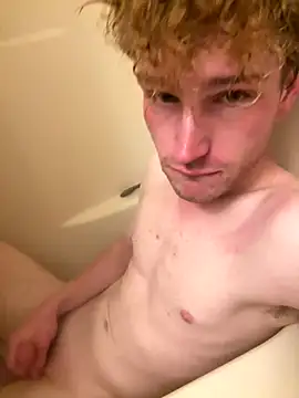 Snapshot of CreamyAustin chatting on November 6, 2025, 2:15 am CreamyAustin online show from November 6, 2025, 2:15 am