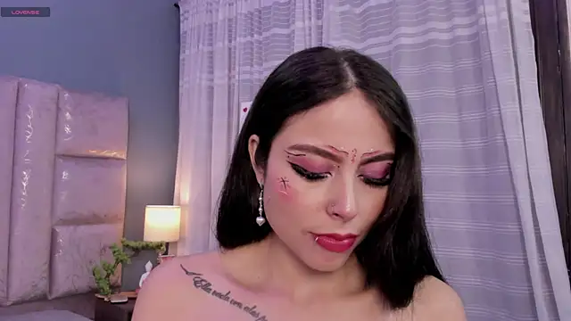 Snapshot of AnnieNasty chatting on November 24, 2025, 12:05 pm AnnieNasty online show from November 24, 2025, 12:05 pm