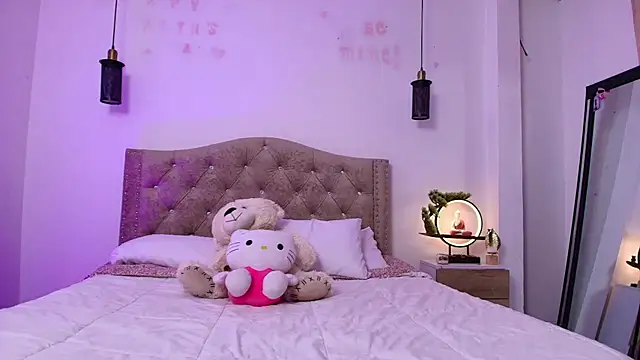 Snapshot of AnnieNasty chatting on March 20, 2025, 1:04 pm AnnieNasty online show from March 20, 2025, 1:04 pm