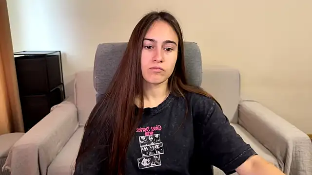 AliceKolltt online show from November 18, 2025, 9:45 am