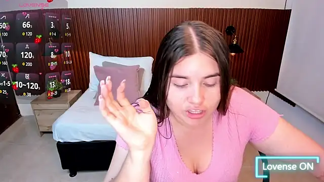 Aabby lee online show from December 4, 2025, 7:02 pm