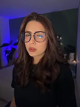 EmaSaenz online show from April 21, 2026, 11:00 pm