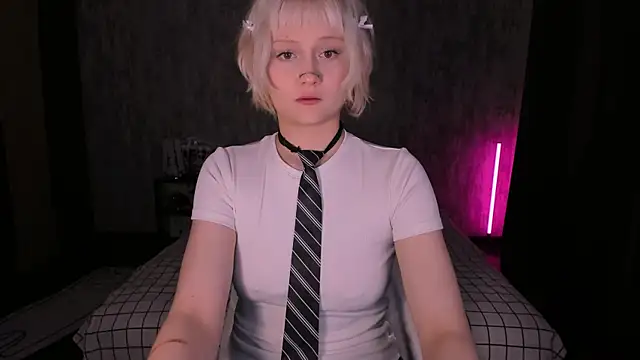 MariaMango online show from September 29, 2025, 10:15 pm