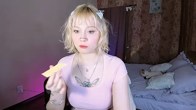 MariaMango online show from February 5, 2026, 2:57 pm