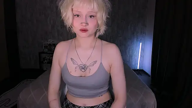 MariaMango online show from October 8, 2025, 11:49 pm