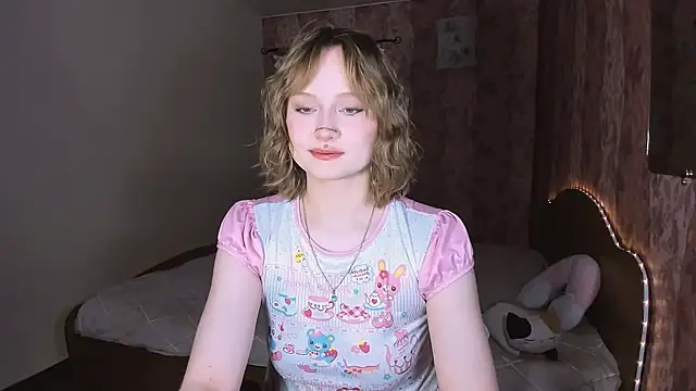 MariaMango online show from April 18, 2026, 8:42 pm