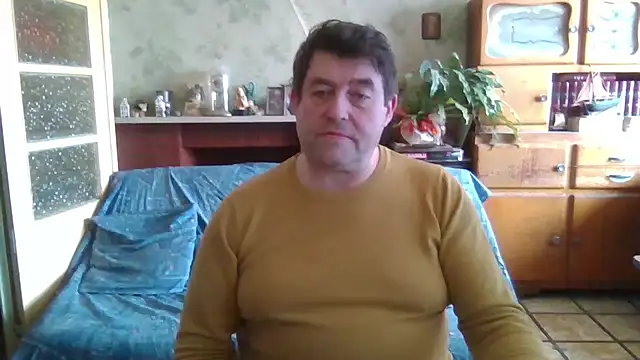 Snapshot of sympatrique chatting on March 2, 2025, 2:04 pm sympatrique online show from March 2, 2025, 2:04 pm