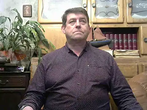 Snapshot of sympatrique chatting on January 17, 2025, 5:08 pm sympatrique online show from January 17, 2025, 5:08 pm