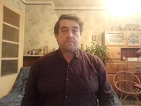 Snapshot of sympatrique chatting on December 29, 2024, 3:24 pm sympatrique online show from December 29, 2024, 3:24 pm