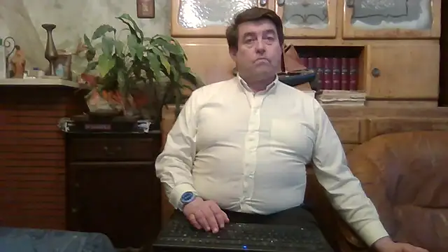 Snapshot of sympatrique chatting on March 20, 2025, 5:04 pm sympatrique online show from March 20, 2025, 5:04 pm