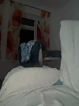 Snapshot of Frank22xx chatting on July 19, 2026, 9:00 pm Frank22xx online show from July 19, 2026, 9:00 pm