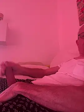 Snapshot of Frank22xx chatting on June 28, 2026, 7:25 am Frank22xx online show from June 28, 2026, 7:25 am