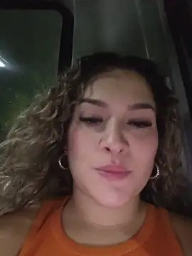 Snapshot of Sara_smiiith211 chatting on May 27, 2026, 11:56 pm Sara smiiith211 online show from May 27, 2026, 11:56 pm
