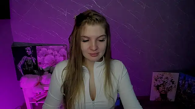 lily williamss online show from May 15, 2026, 11:25 pm