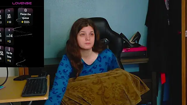 Snapshot of TreeJeanne chatting on November 29, 2025, 4:01 am TreeJeanne online show from November 29, 2025, 4:01 am