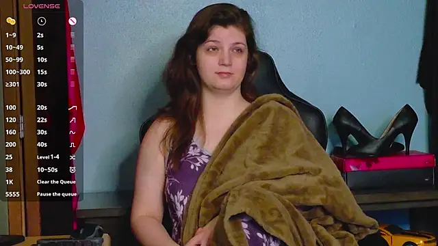 Snapshot of TreeJeanne chatting on November 5, 2025, 8:23 pm TreeJeanne online show from November 5, 2025, 8:23 pm