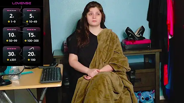 Snapshot of TreeJeanne chatting on November 17, 2025, 2:15 am TreeJeanne online show from November 17, 2025, 2:15 am