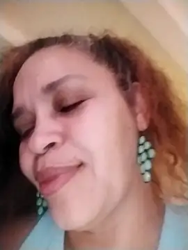 Snapshot of Alma_Sexyy chatting on November 17, 2025, 1:15 pm Alma Sexyy online show from November 17, 2025, 1:15 pm