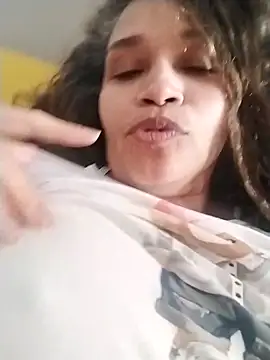 Snapshot of Alma_Sexyy chatting on November 12, 2025, 2:32 pm Alma Sexyy online show from November 12, 2025, 2:32 pm