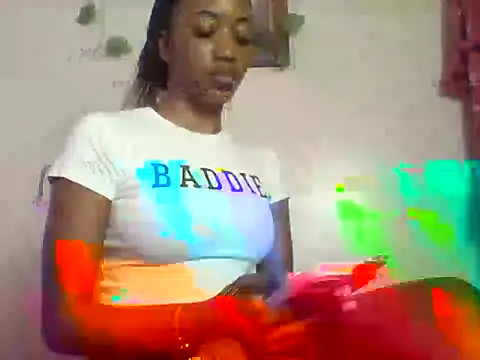 Queeen model online show from February 21, 2026, 12:51 pm