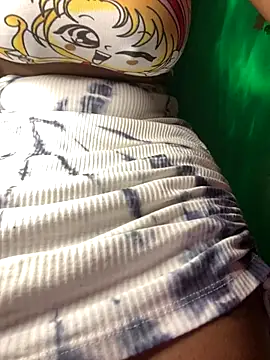 Snapshot of Cherrytowild chatting on October 10, 2025, 4:35 am Cherrytowild online show from October 10, 2025, 4:35 am