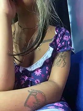 Snapshot of Cherrytowild chatting on October 9, 2025, 7:42 am Cherrytowild online show from October 9, 2025, 7:42 am