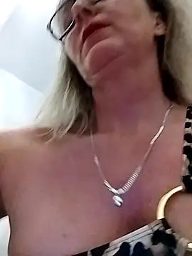 Tinuus online show from September 29, 2025, 6:46 pm