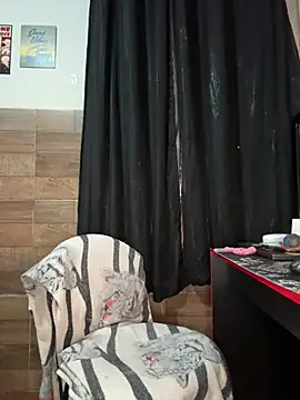 izumikarol online show from April 18, 2026, 4:20 pm