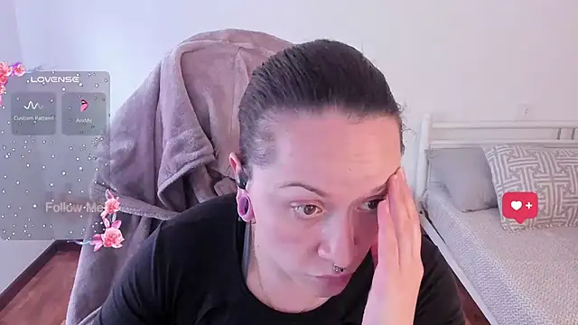 Domina Deivis online show from November 13, 2025, 2:32 pm