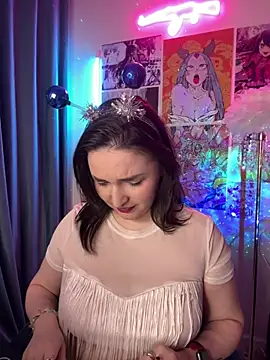 HoneySweetBee online show from April 28, 2026, 10:47 pm