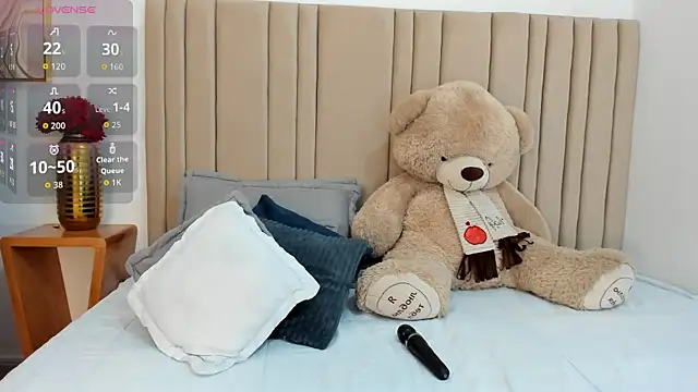 Snapshot of izadii chatting on October 27, 2025, 6:53 pm izadii online show from October 27, 2025, 6:53 pm