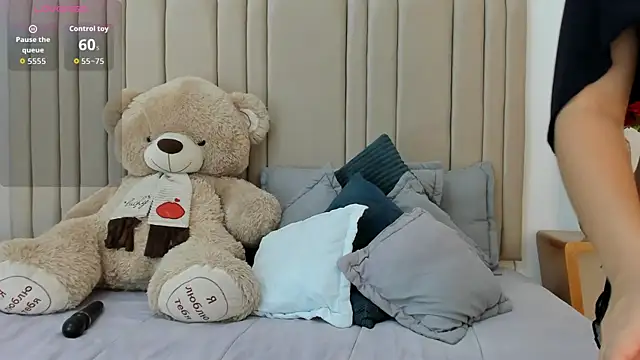 Snapshot of izadii chatting on September 22, 2025, 6:36 pm izadii online show from September 22, 2025, 6:36 pm