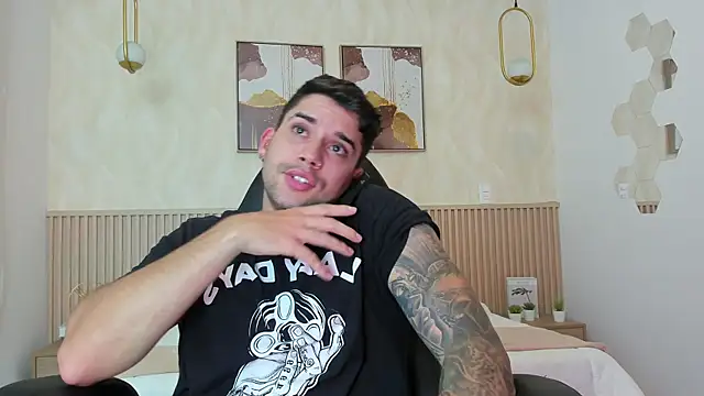 Mike montoya1 online show from October 9, 2025, 9:59 pm