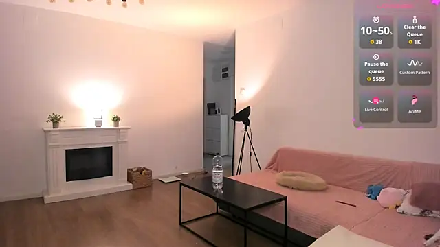 AnysaSmith online show from May 19, 2026, 1:56 am