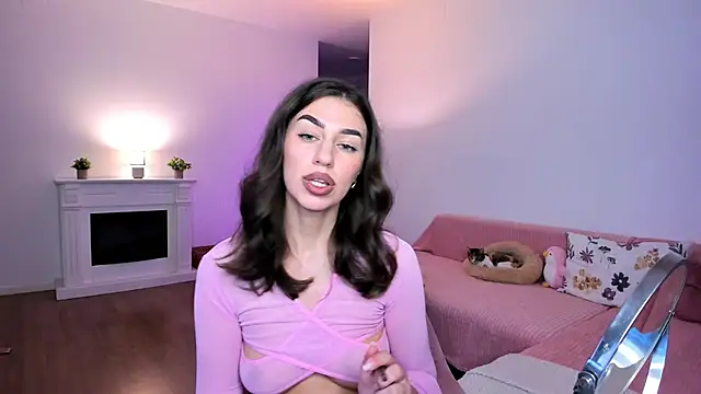 AnysaSmith online show from April 18, 2026, 8:20 pm