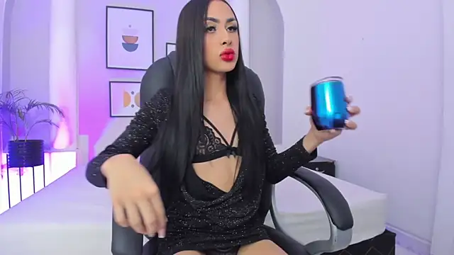 Valenn smithh online show from November 15, 2025, 4:05 am