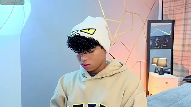 Snapshot of Noah_Smith04 chatting on November 26, 2025, 12:16 pm Noah Smith04 online show from November 26, 2025, 12:16 pm