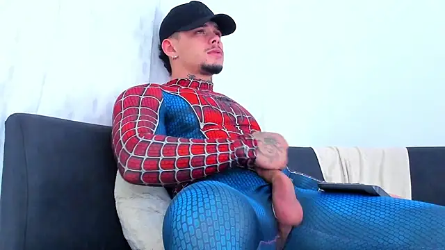 NoahhBrown online show from October 30, 2025, 4:44 am