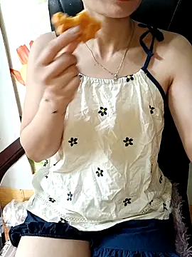 Blythe 69 online show from September 24, 2025, 3:24 am