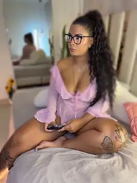 Snapshot of Nicolemorelli2 chatting on June 10, 2026, 1:12 pm Nicolemorelli2 online show from June 10, 2026, 1:12 pm