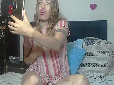 Snapshot of valerivegass chatting on December 15, 2025, 1:50 pm valerivegass online show from December 15, 2025, 1:50 pm