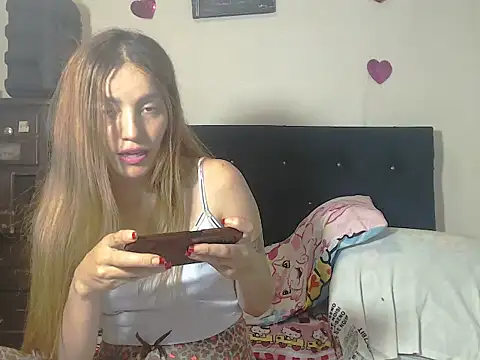 Snapshot of valerivegass chatting on October 24, 2025, 8:30 pm valerivegass online show from October 24, 2025, 8:30 pm