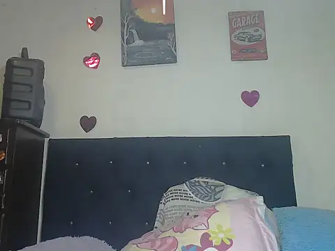 Snapshot of valerivegass chatting on November 21, 2025, 4:17 pm valerivegass online show from November 21, 2025, 4:17 pm