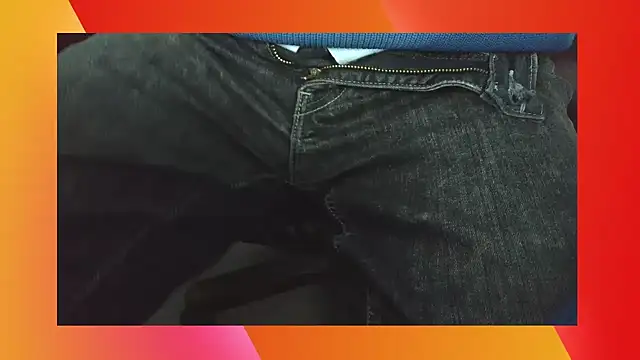 Snapshot of smoothandtiny chatting on January 9, 2026, 5:36 am smoothandtiny online show from January 9, 2026, 5:36 am