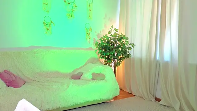 Snapshot of Charlotte_wow chatting on July 30, 2026, 2:38 pm Charlotte wow online show from July 30, 2026, 2:38 pm