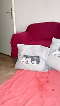 Snapshot of cricrimodele chatting on December 15, 2024, 9:13 am cricrimodele online show from December 15, 2024, 9:13 am