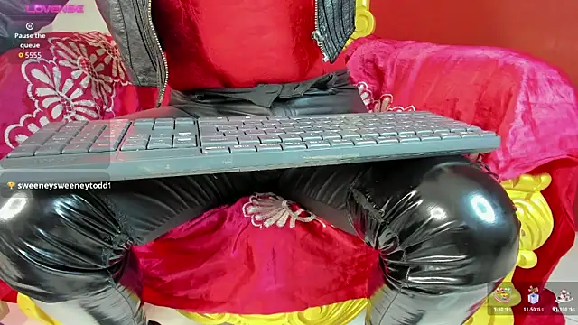 Alana Jones  online show from November 14, 2025, 2:43 pm