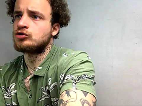 Snapshot of layneinchains chatting on October 29, 2025, 7:18 am layneinchains online show from October 29, 2025, 7:18 am