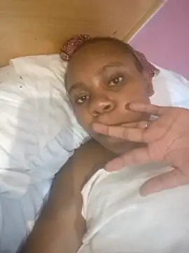 pinkiechebet online show from February 4, 2026, 11:55 pm